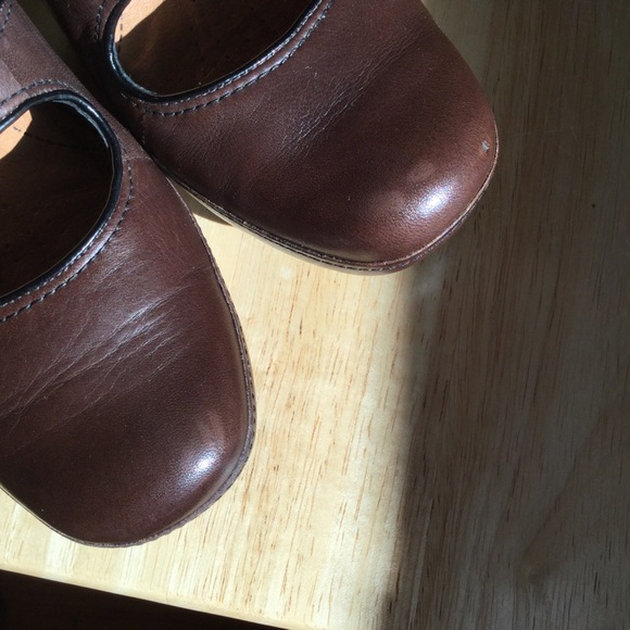 Clark’s Artisan Collection Passion Brown Heels - Picture 8 of 16